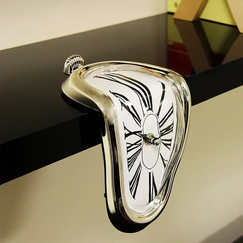 2025 New Novel Surreal Melting Distorted Wall Clocks Surrealist Salvador Dali Style Wall Decororation Home Garden Clock